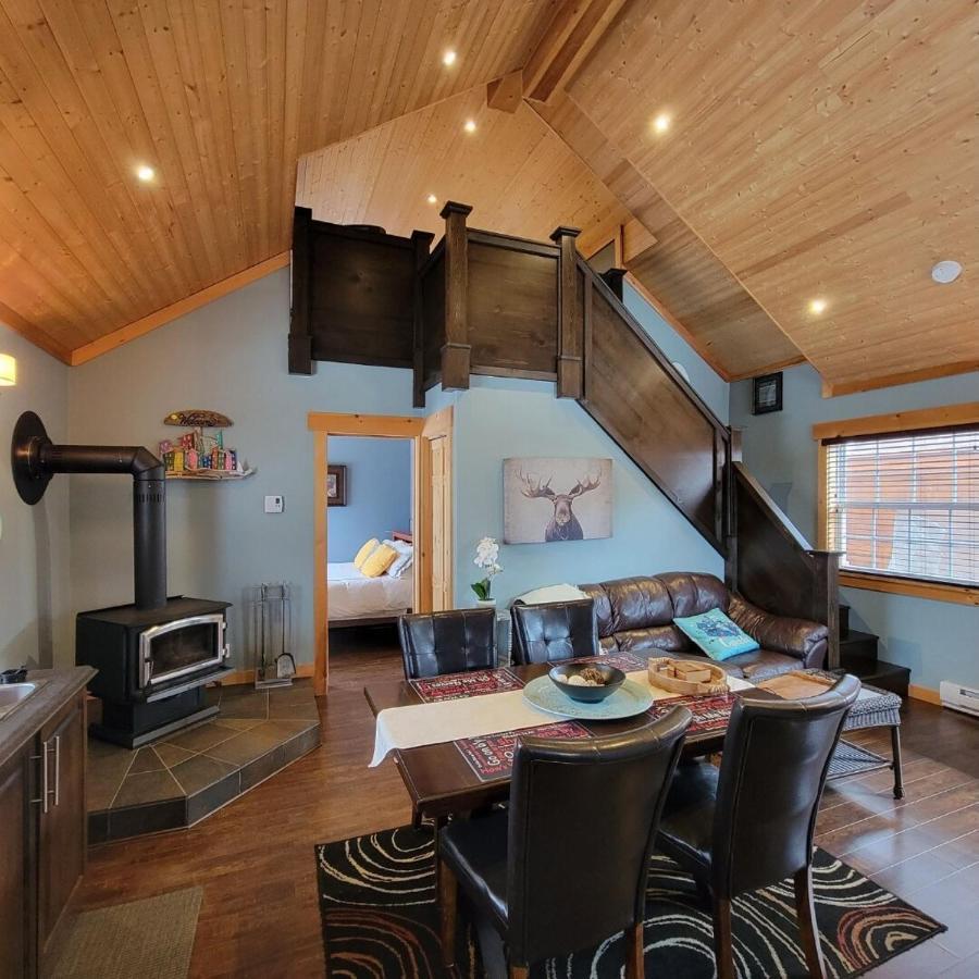 The Deer Lake Loft Екстериор снимка